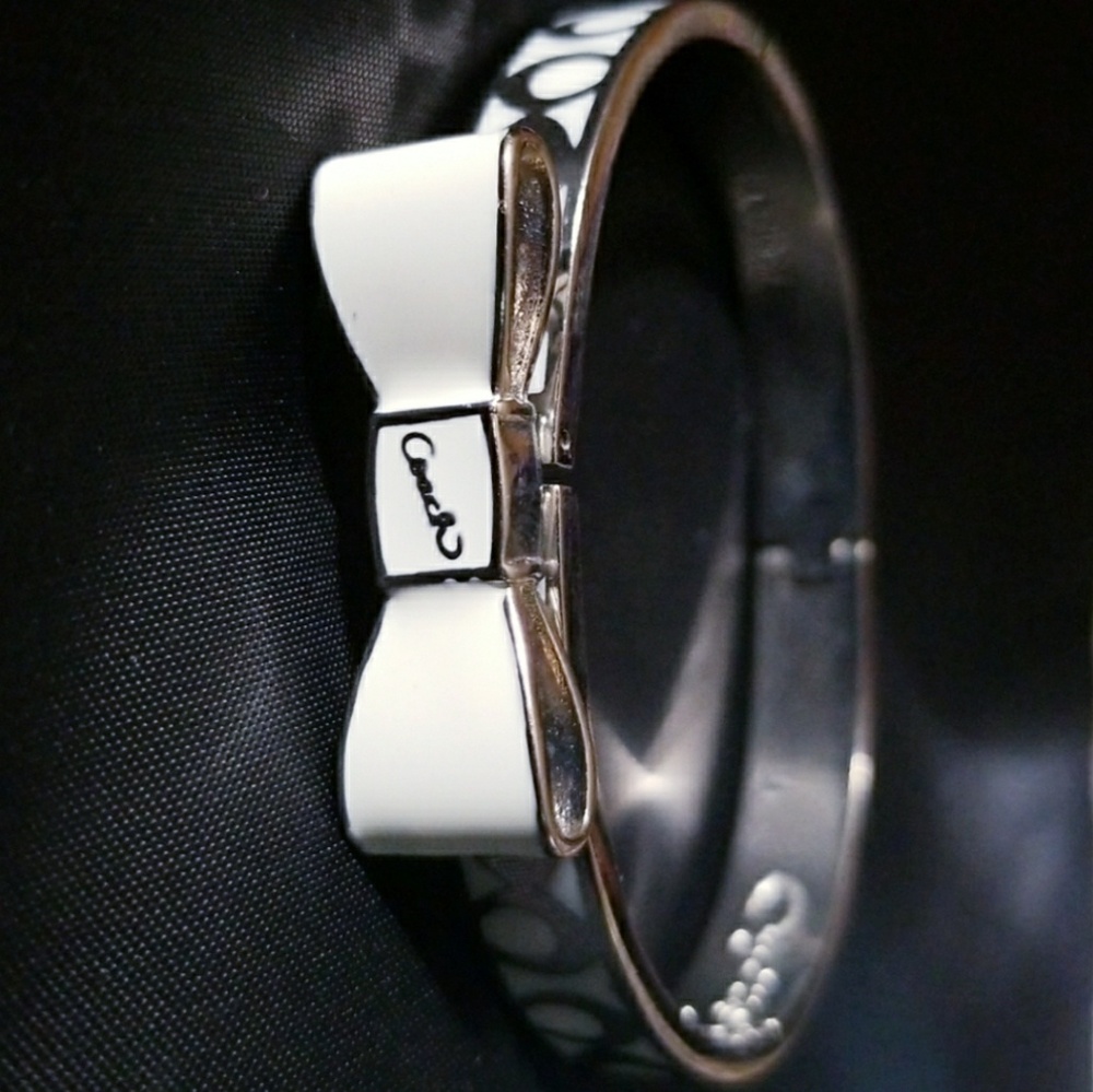 Coach bow bracelet